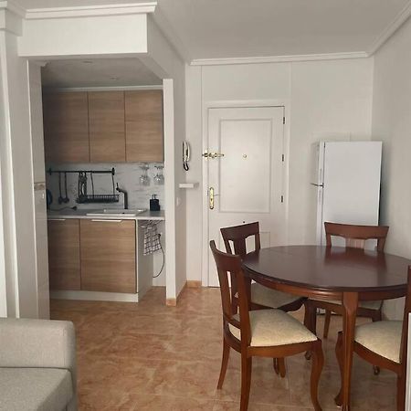 Cozy Apartment 5 Mins To Beach Torrevieja Exterior photo
